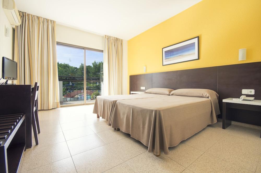 Sant Antoni de Portmany Azuline Hoteles Mar Amantis & II מראה חיצוני תמונה