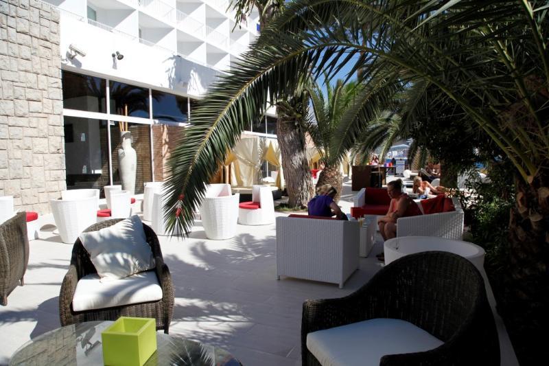 Sant Antoni de Portmany Azuline Hoteles Mar Amantis & II מראה חיצוני תמונה