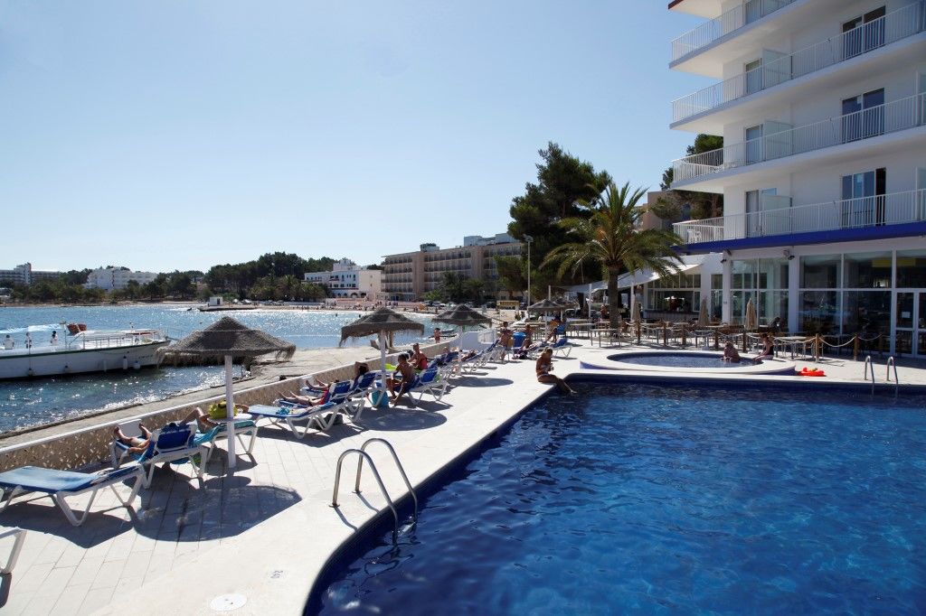 Sant Antoni de Portmany Azuline Hoteles Mar Amantis & II מראה חיצוני תמונה