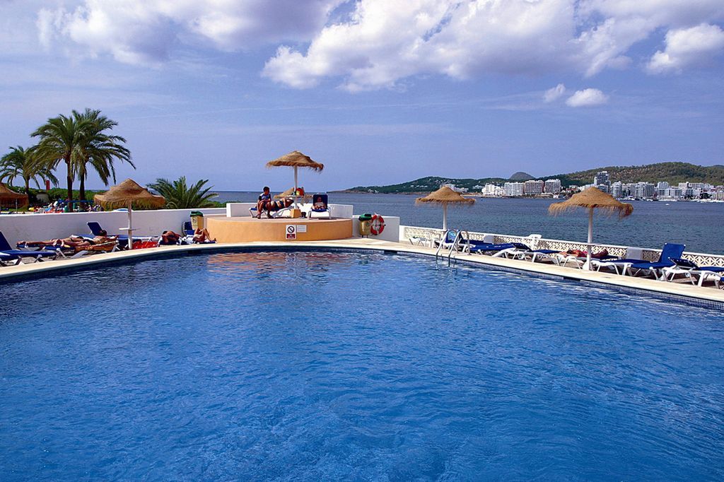 Sant Antoni de Portmany Azuline Hoteles Mar Amantis & II מראה חיצוני תמונה