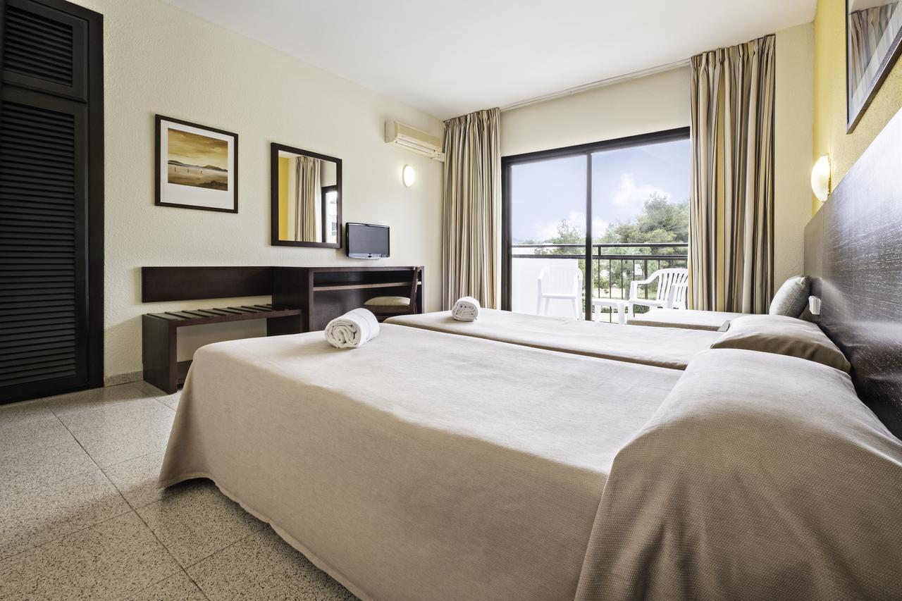 Sant Antoni de Portmany Azuline Hoteles Mar Amantis & II מראה חיצוני תמונה
